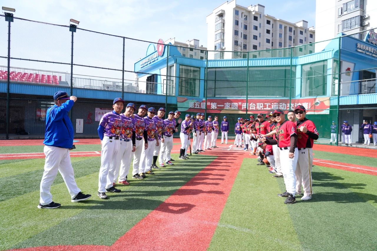 从弗里克的摇头中读懂了一切，巴萨的复兴之路还很漫长 巴塞罗那